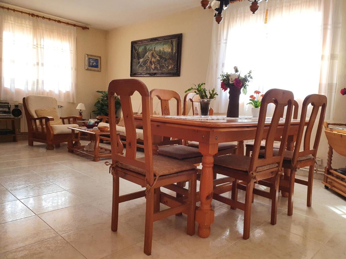 Vino Que Del Cielo Vino. Alt Penedes Villa San Quintin de Mediona Bagian luar foto